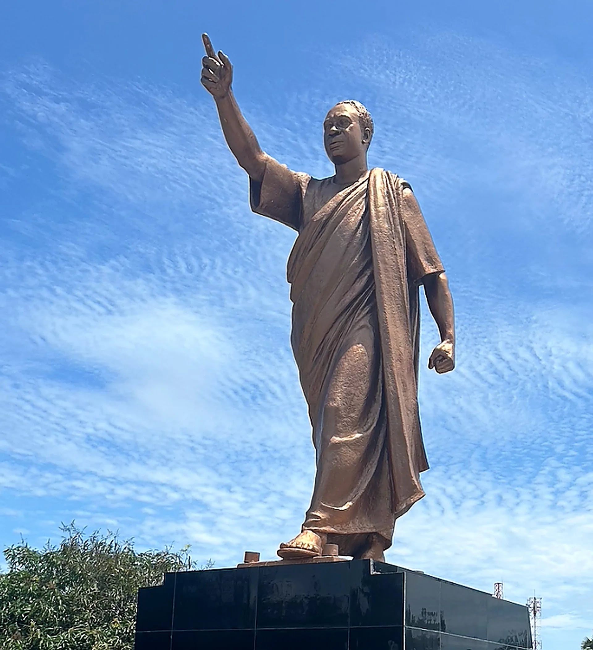 Kwame Nkrumah Memorial statue